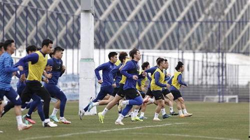 武汉三镇外援最新爆料,转会传闻与未来展望”  第3张