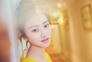 娱乐圈吃瓜景甜是谁呀,她的成长之路与成名之谜  第1张